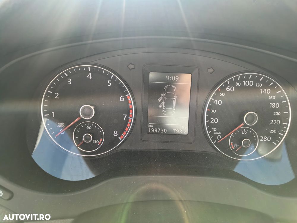 Volkswagen Jetta 1.4 TSI DSG Trendline - 2