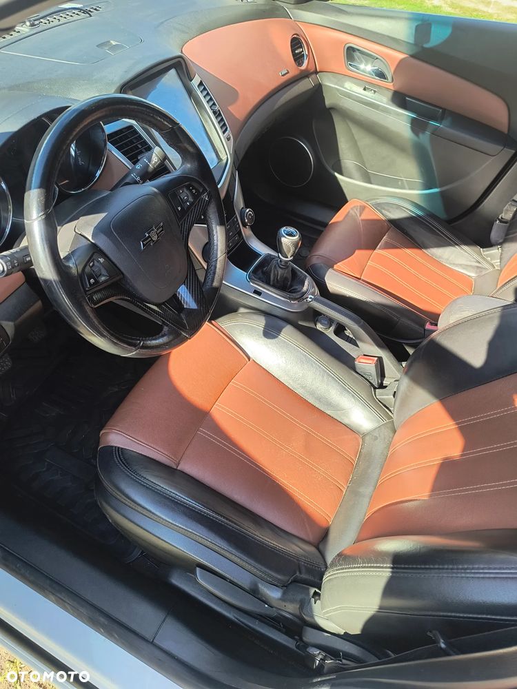 Chevrolet Cruze 1.8 LTZ - 13
