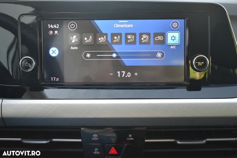 Volkswagen Golf 1.0 eTSI DSG MHEV Life - 15
