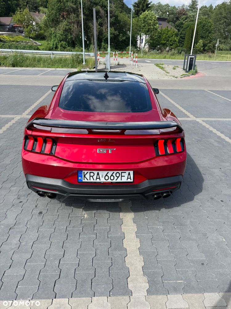 Ford Mustang - 21