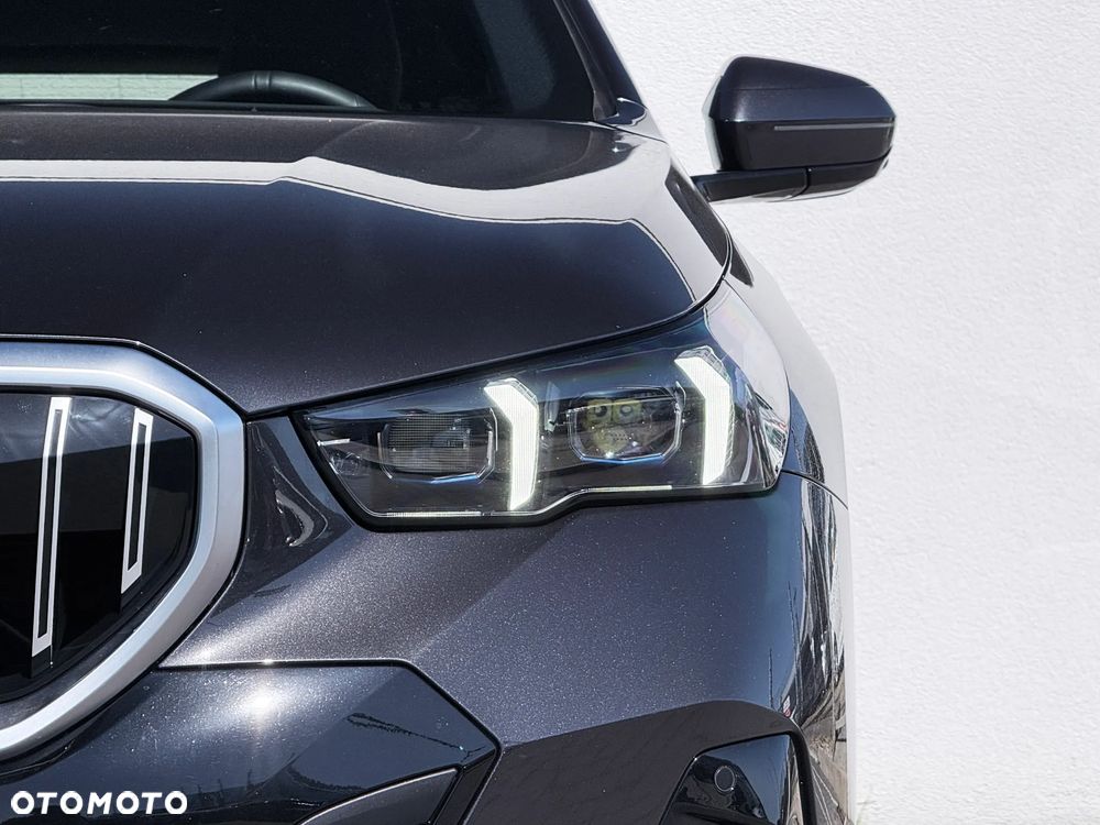 BMW Seria 5 520d xDrive - 9