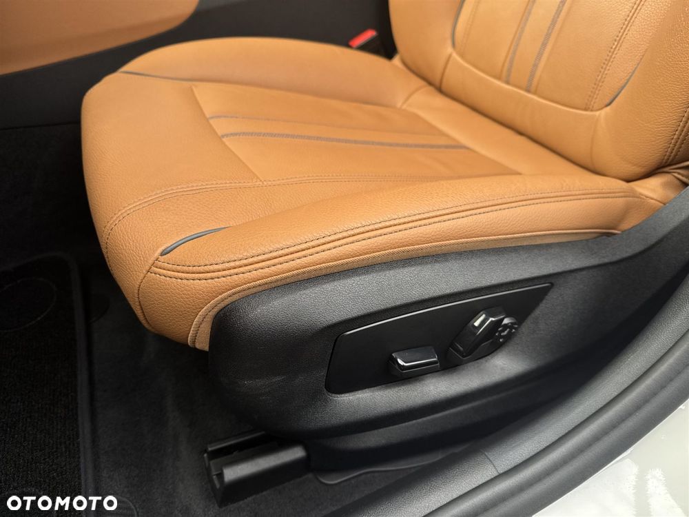 BMW Seria 5 518d - 18