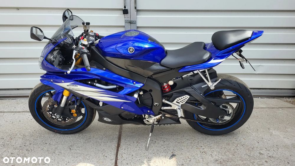 Yamaha R6 - 4