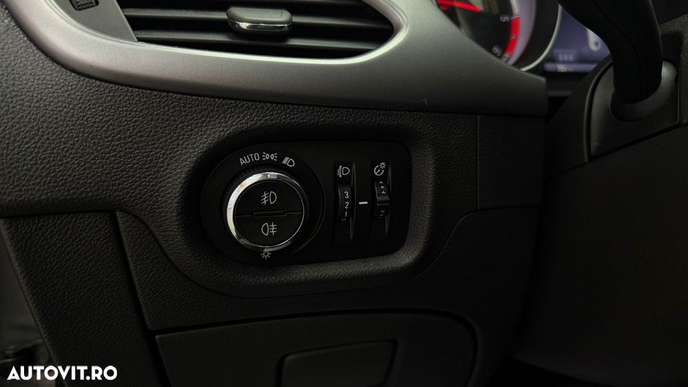 Opel Astra 1.6 D (CDTI) Business - 26