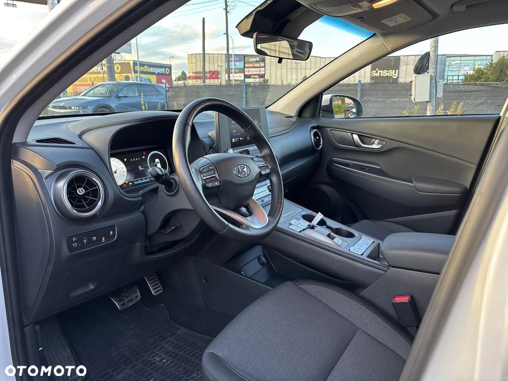 Hyundai Kona Electric 64kWh Modern - 9