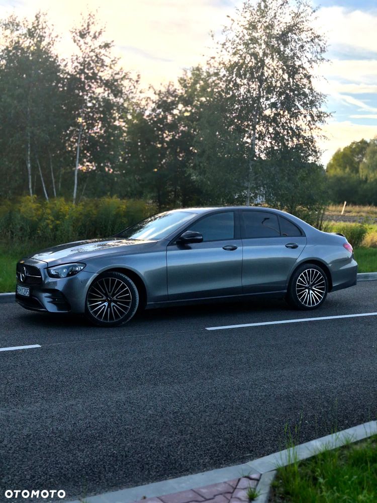 Mercedes-Benz Klasa E 220 d 9G-TRONIC AMG Line - 4