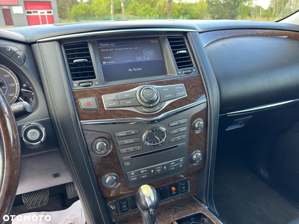 Infiniti QX80 - 36