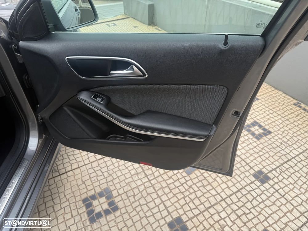 Mercedes-Benz A 200 - 15