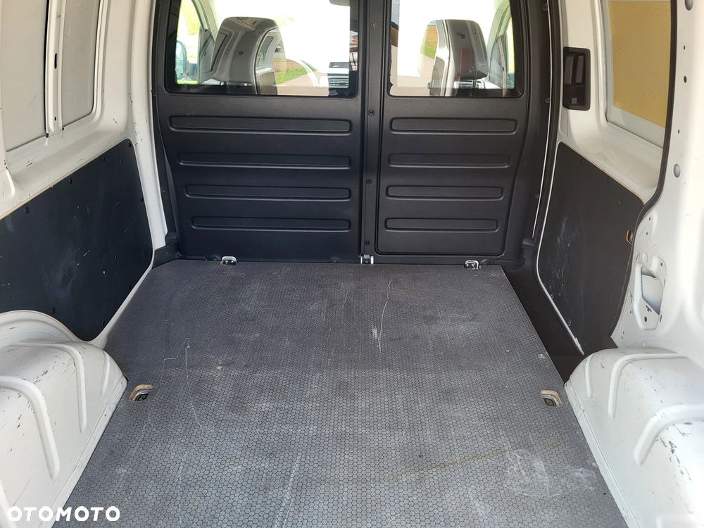 Volkswagen Caddy - 9
