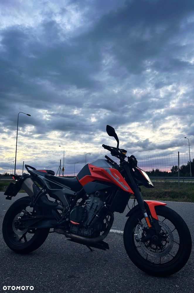 KTM Duke 790