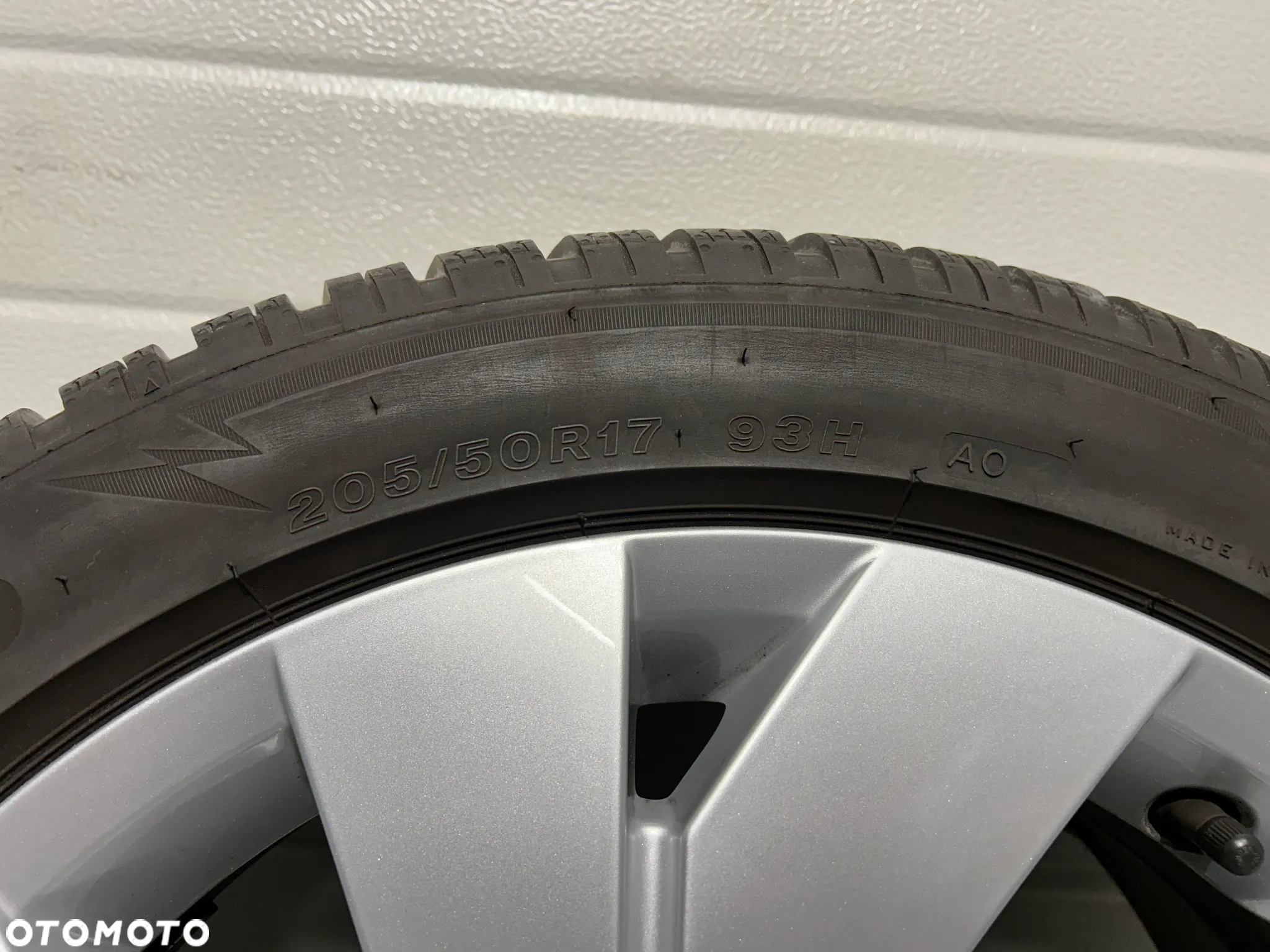 Oryginalne KOŁA FELGI 17 VW GOLF 8 7 6 5 A3 8Y 8V Bridgestone 205/50R17 2023r 7mm jak NOWE - 11