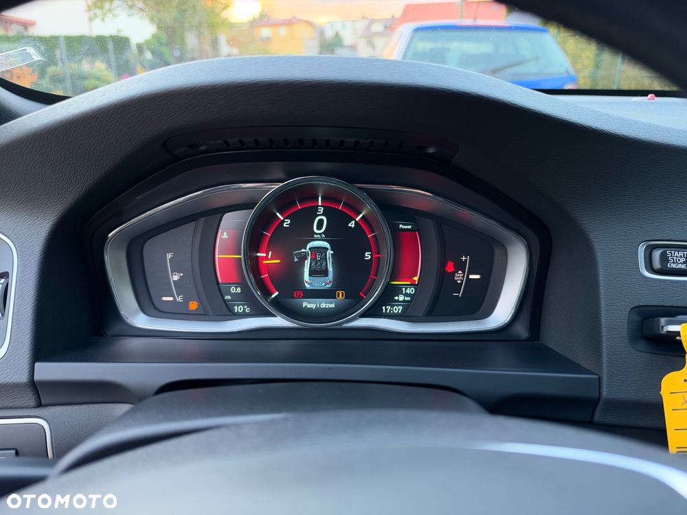 Volvo S60 D4 Momentum - 34