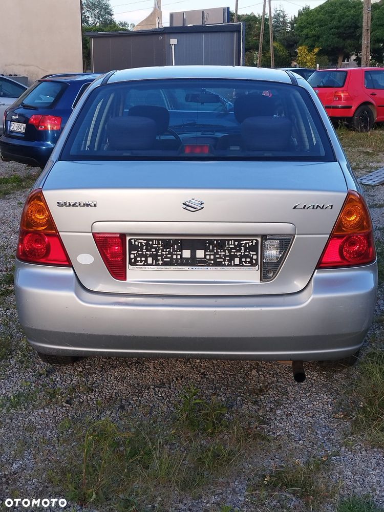 Suzuki Liana - 3