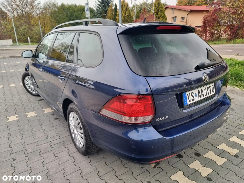 Volkswagen Golf - 6
