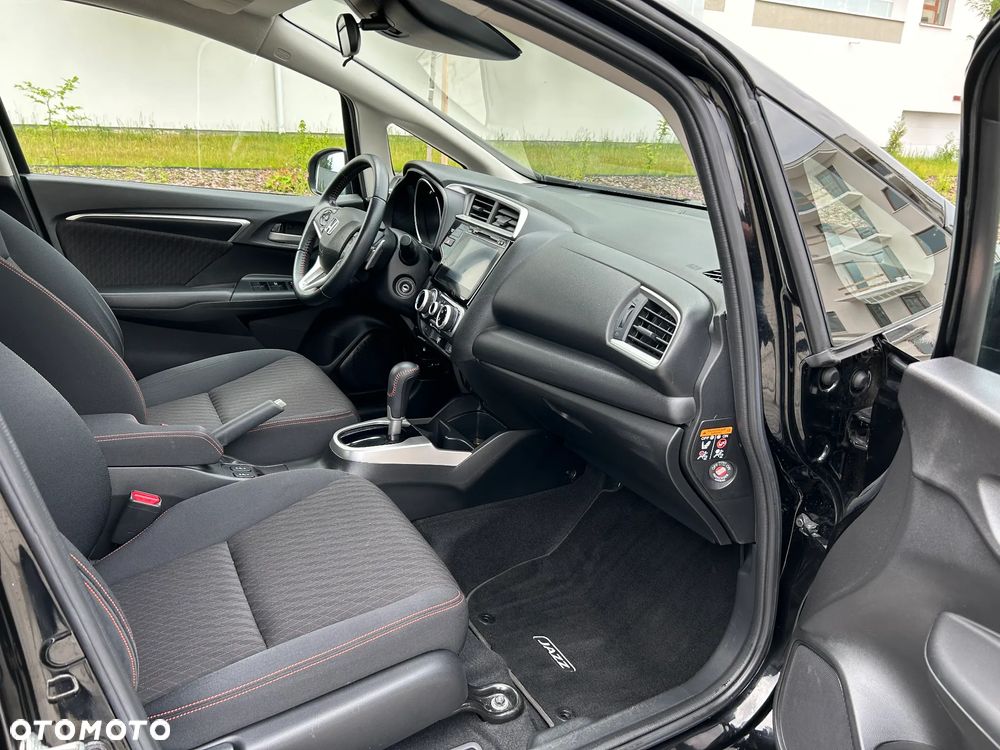 Honda Jazz 1.5 i-VTEC CVT Dynamic - 24