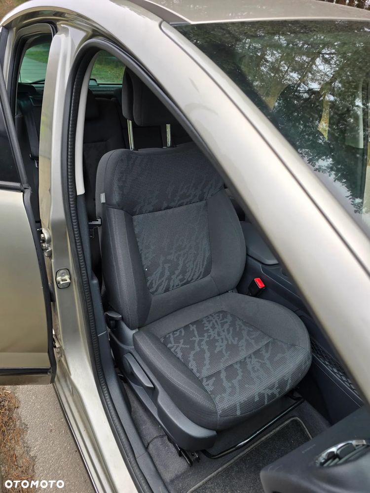 Peugeot 3008 Hybrid4 - 21