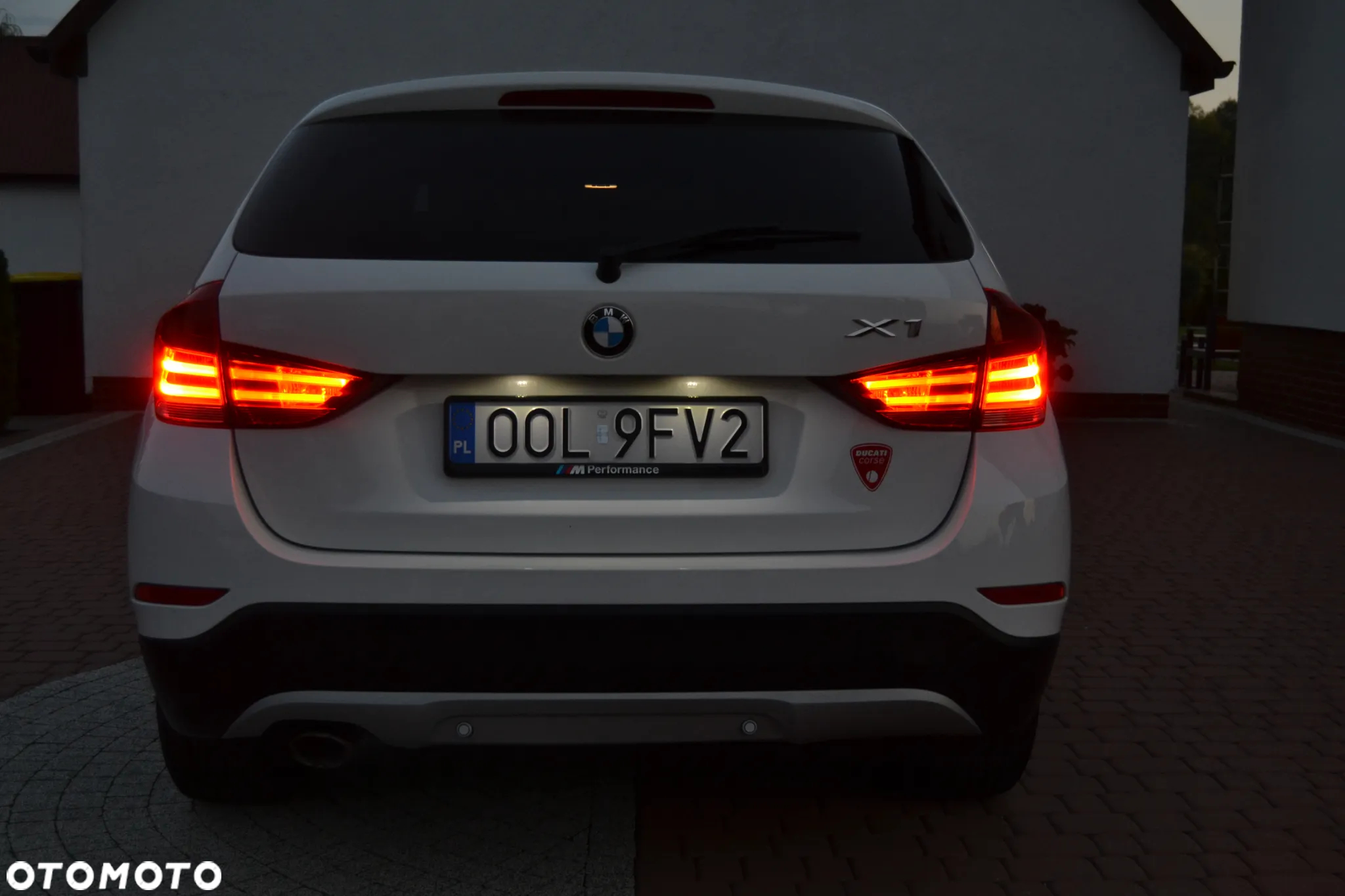 BMW X1 xDrive18d - 14