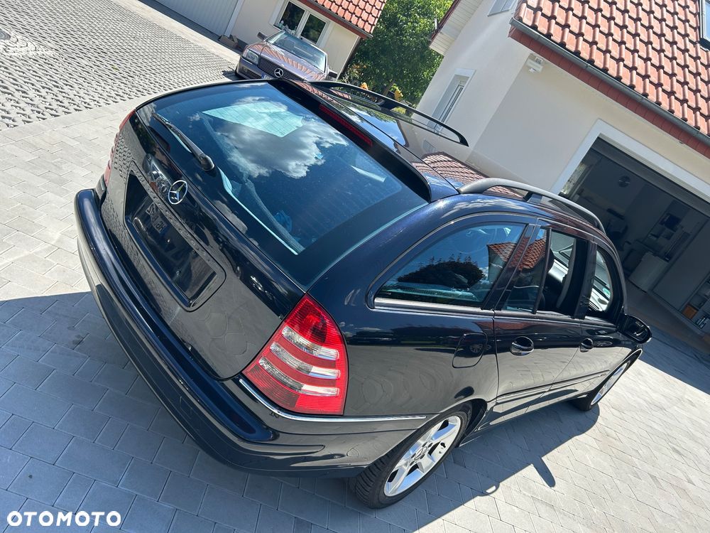 Mercedes-Benz Klasa C 200 Kompressor Automatik Avantgarde Sport Edition - 7