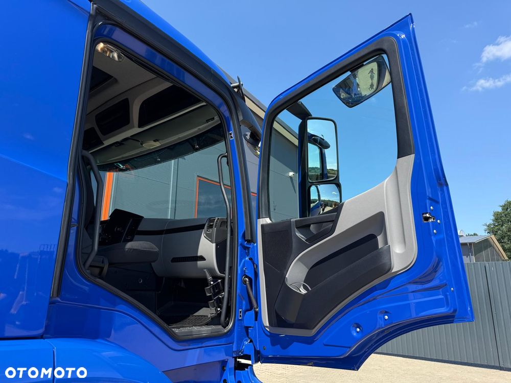 Mercedes-Benz Antos Actros Arocs 1843 // Wywrotka 3 - stronna // Klimatyzacja // Hak do przyczepy // Plandeka osłaniająca ładunek // Blokada mostu // Euro 6 - 28