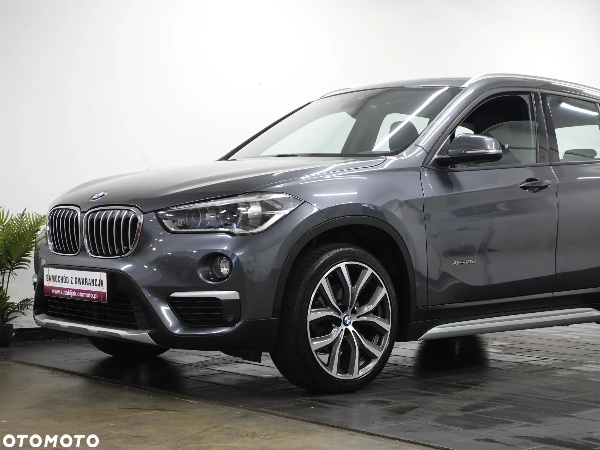 BMW X1 xDrive18d - 16
