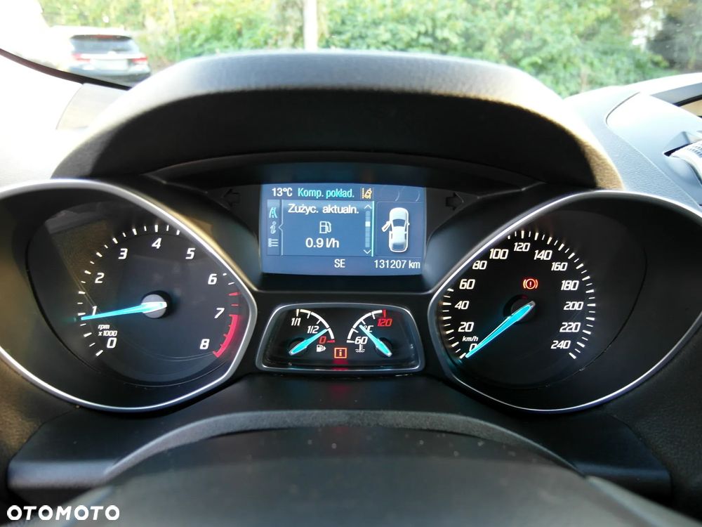 Ford Kuga - 31