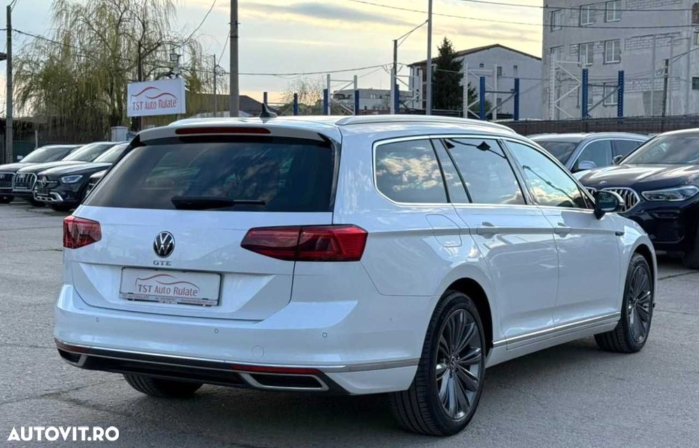 Volkswagen Passat - 9