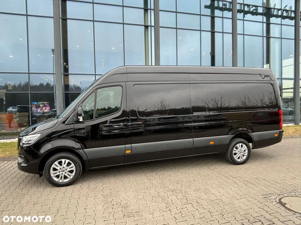 Mercedes-Benz Sprinter - 25