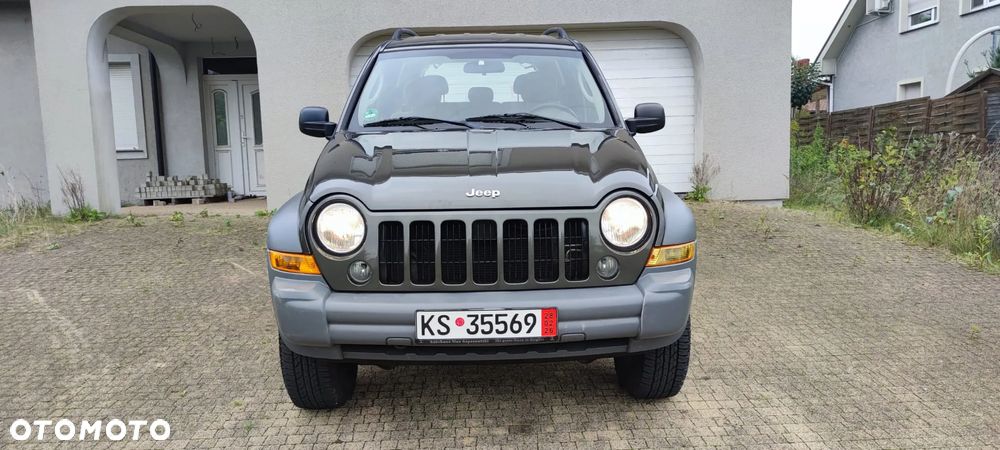 Jeep Cherokee 2.4 Sport - 28