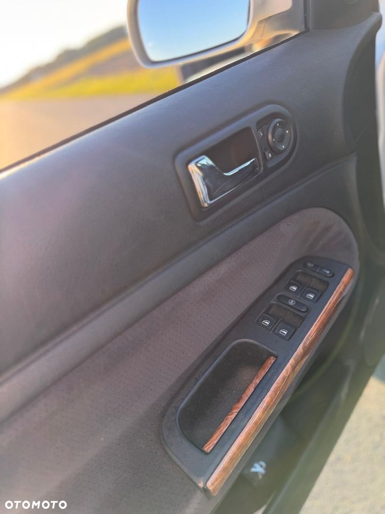 Volkswagen Passat - 10