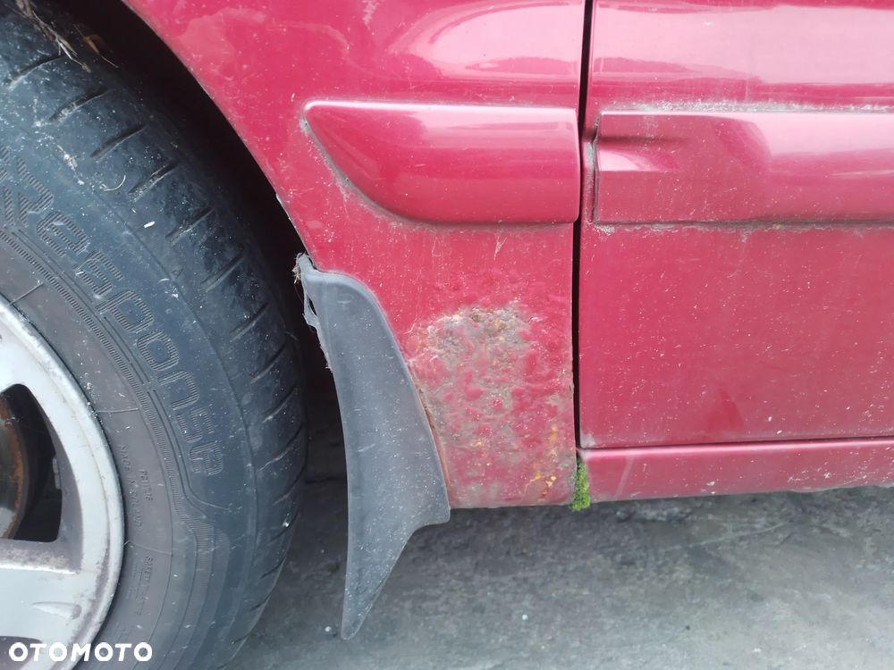 MITSUBISHI LANCER VII KOMBI 1.6 16V 03 - 08  ZDERZAK PRZÓD PRZEDNI R20 - 13