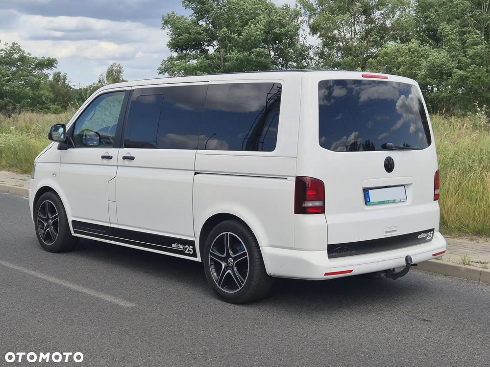 Volkswagen Multivan - 9