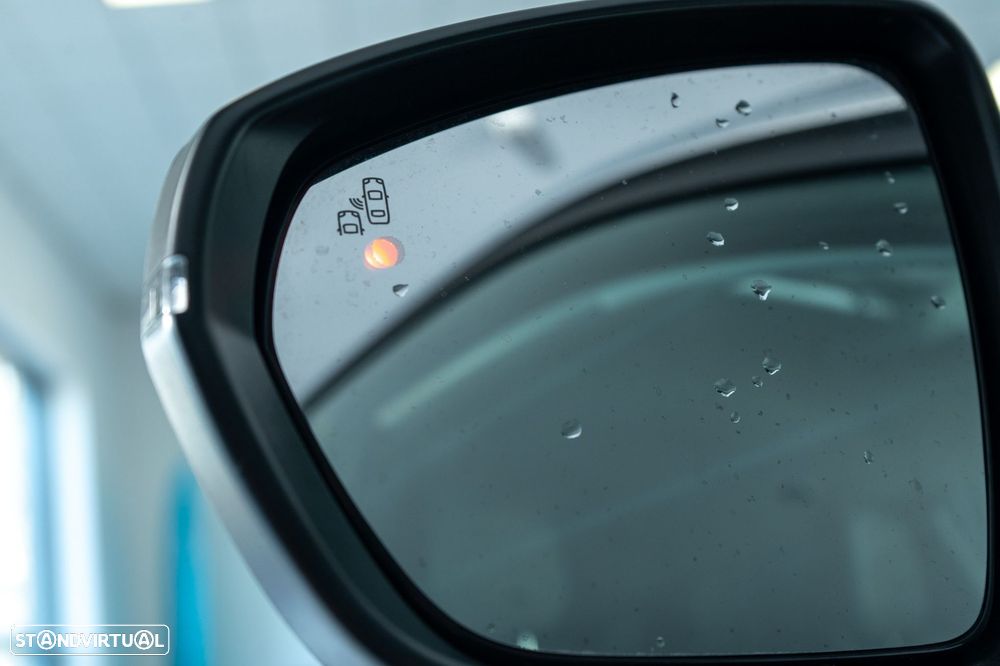 Peugeot 3008 1.6 Hybrid Allure Pack e-EAT8 - 29