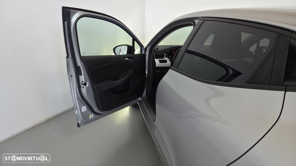 Renault Clio 1.0 TCe Evolution Bi-Fuel - 17