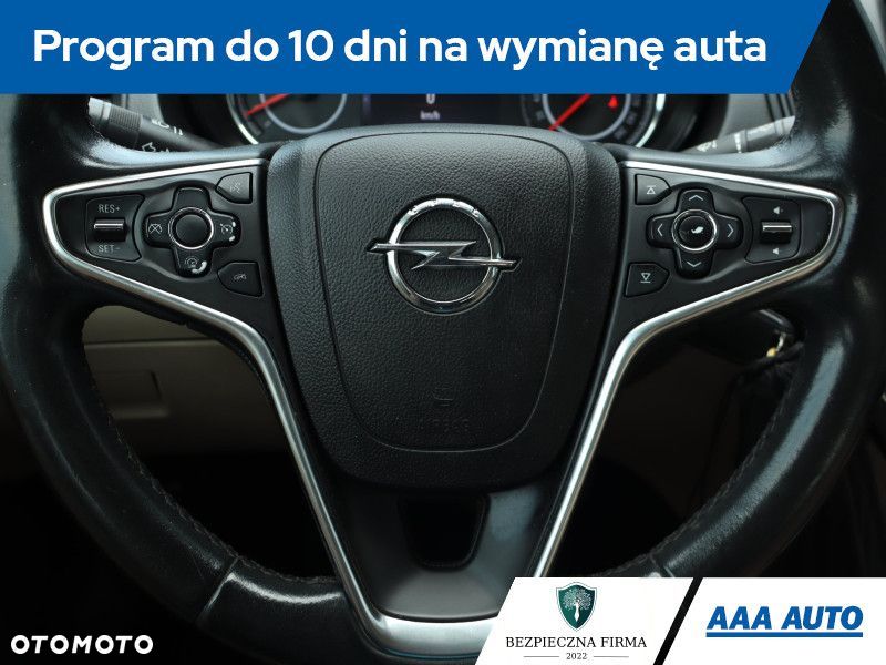 Opel Insignia - 20