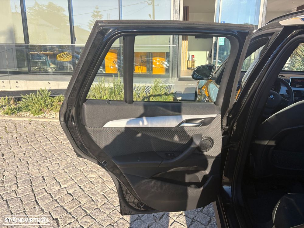 BMW X1 25 e xDrive - 41