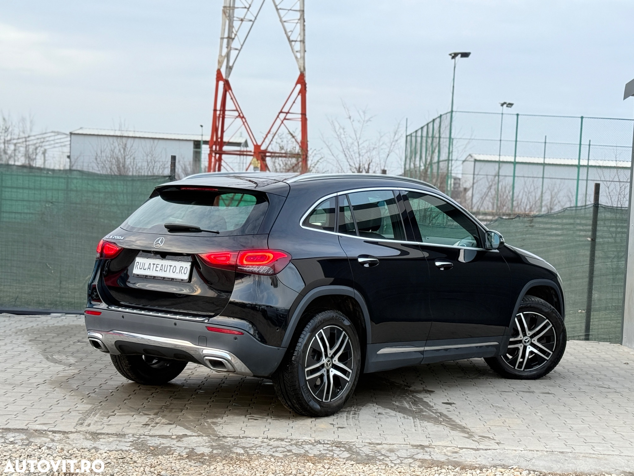 Mercedes-Benz GLA 200 d 8G-DCT Style - 4