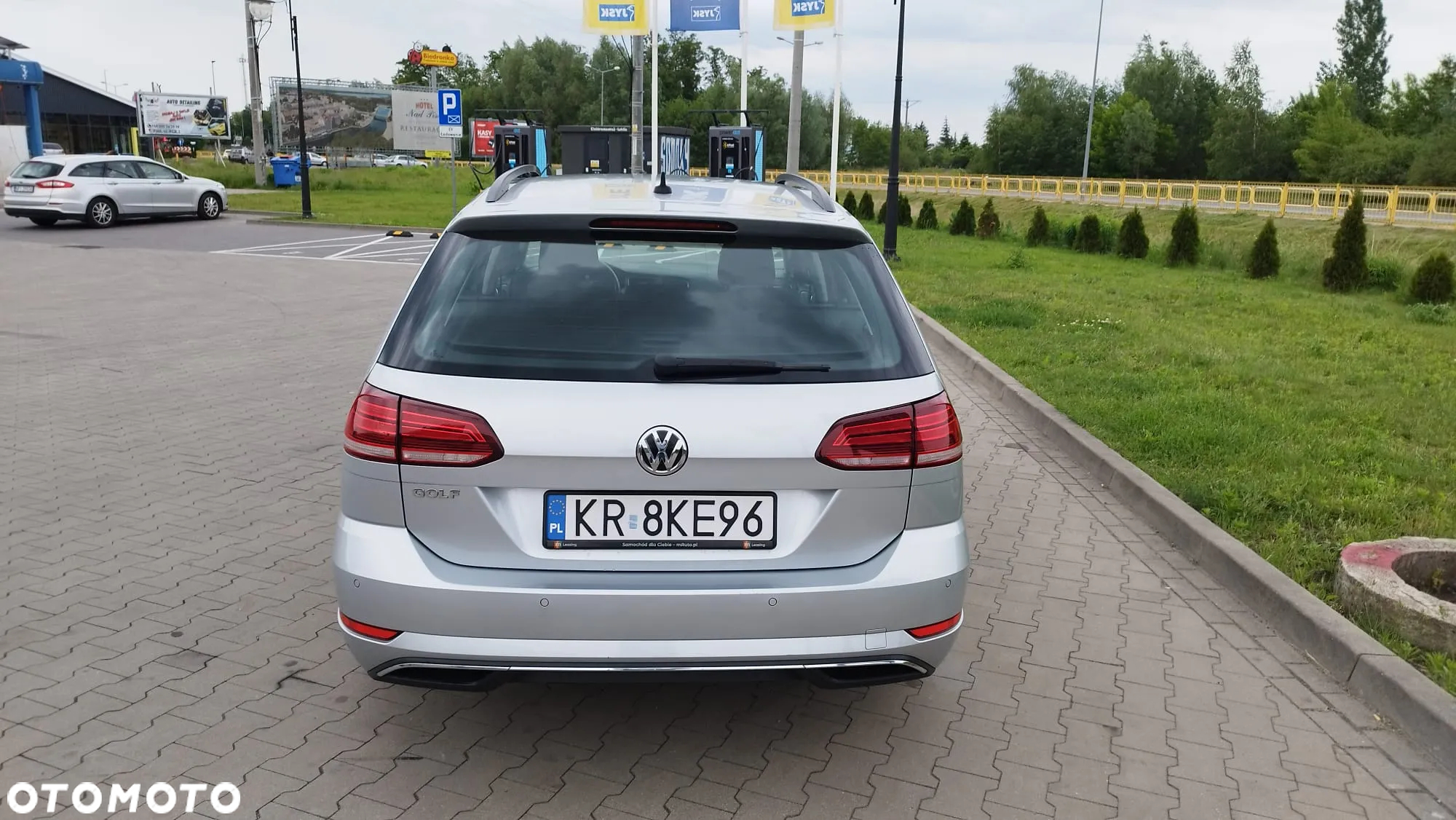 Volkswagen Golf - 9