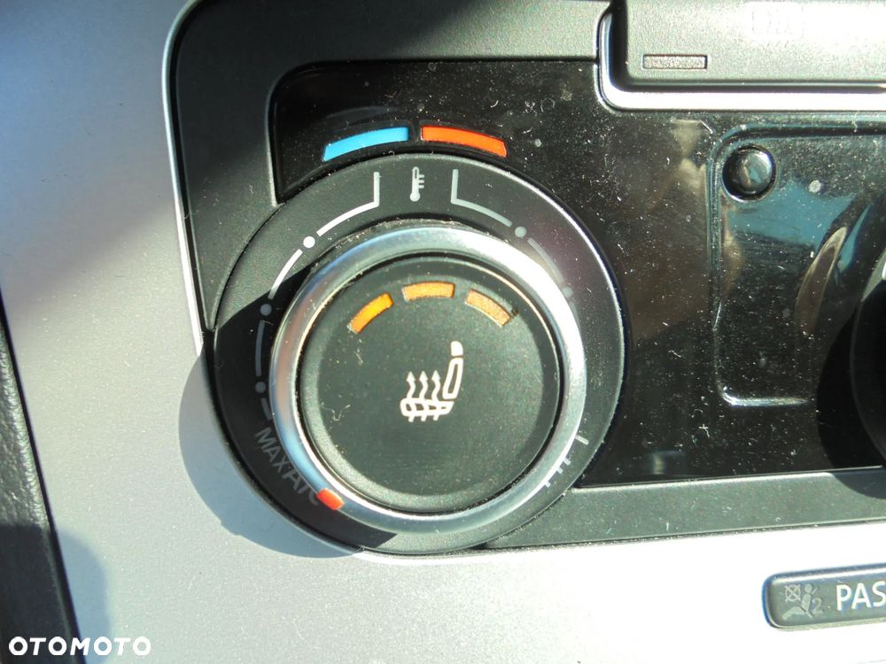 Volkswagen Passat 2.0 TDI Comfortline - 25
