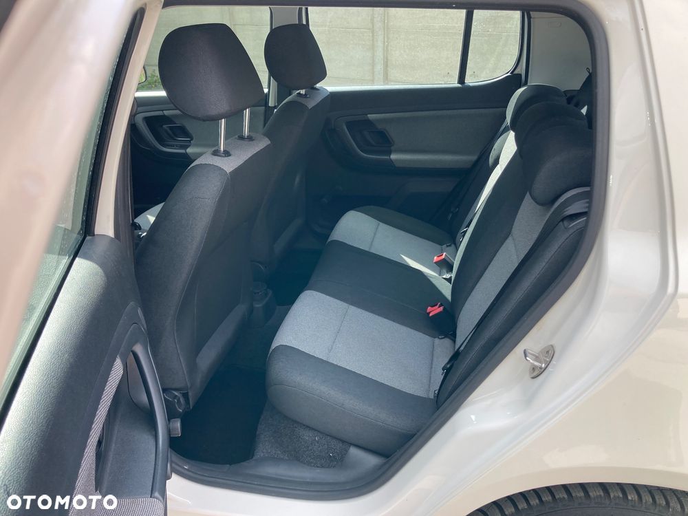 Skoda Fabia 1.2 HTP Active - 10