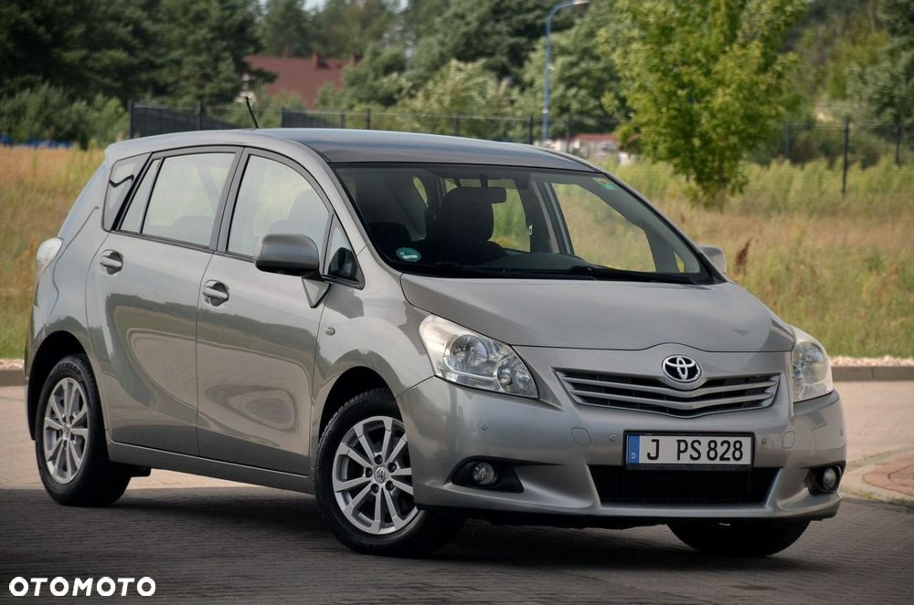 Toyota Verso - 3