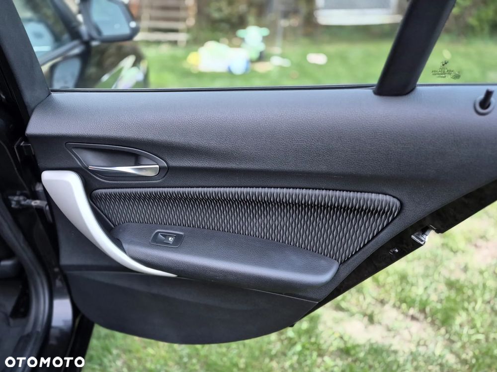 BMW Seria 1 118i - 15