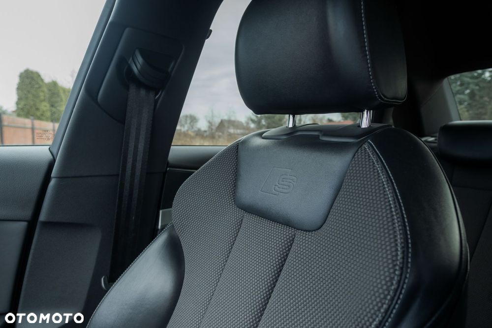 Audi A4 Limousine 2.0 TDI DPF clean diesel quattro S tronic S line Sportpaket - 38