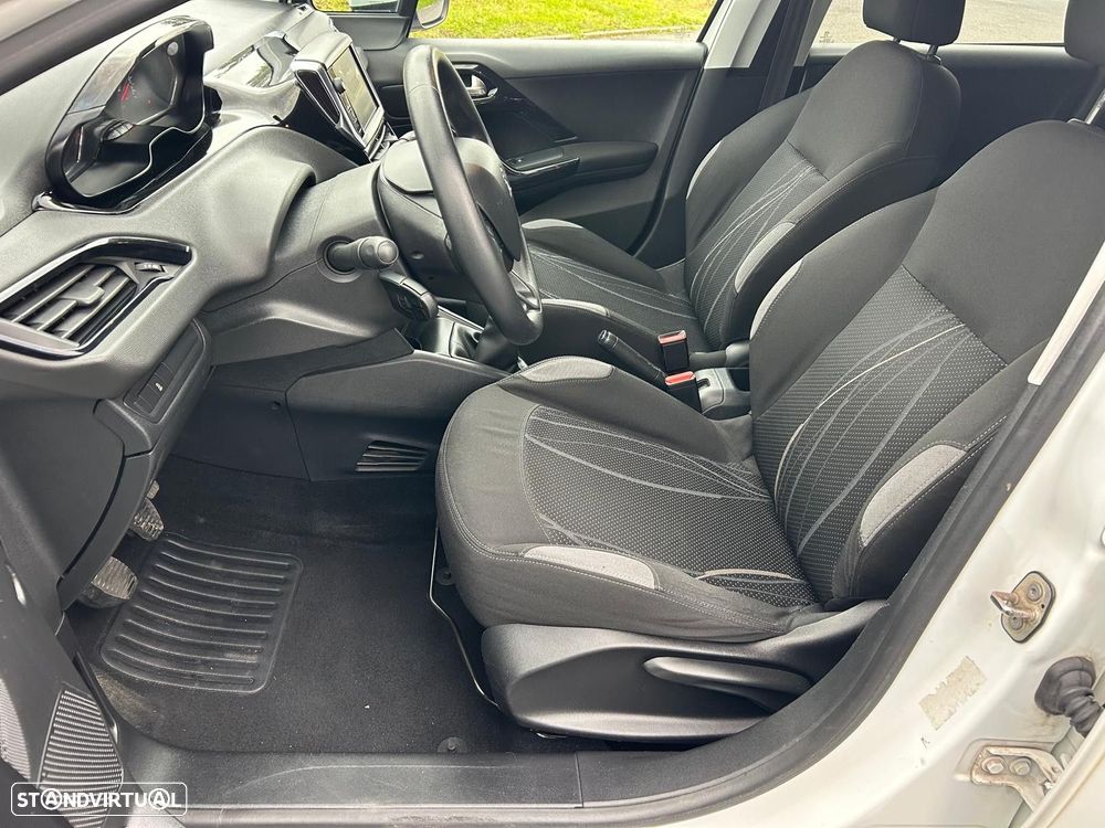 Peugeot 208 1.4 HDi Active - 31