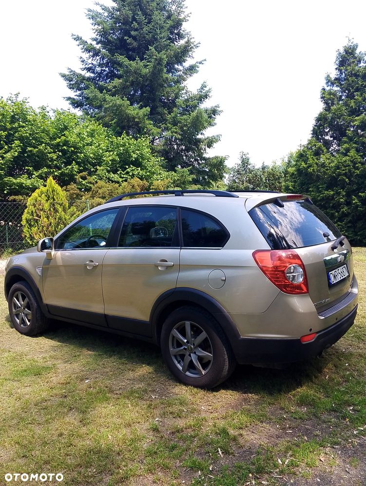 Chevrolet Captiva 2.4 LS - 11