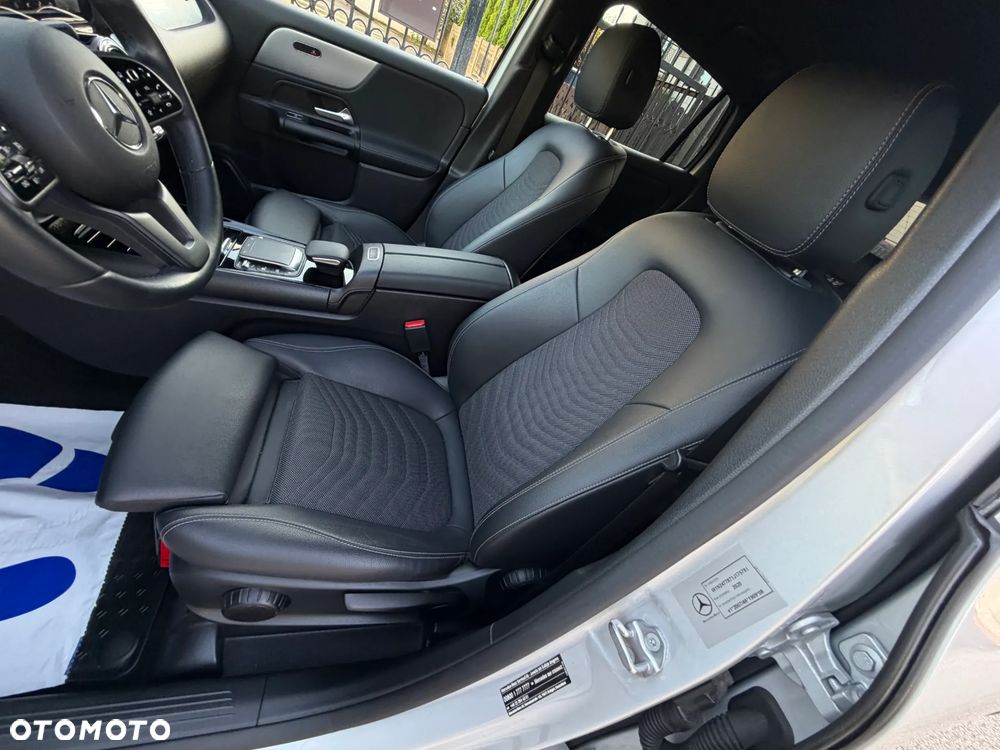 Mercedes-Benz GLA 200 Style - 11