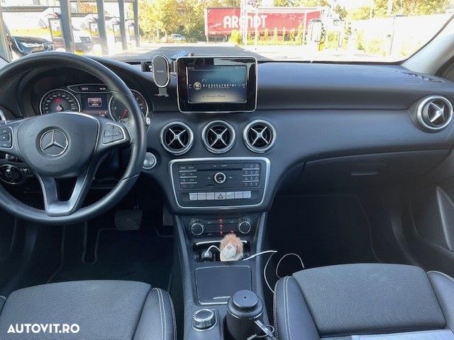 Mercedes-Benz A 200 - 9