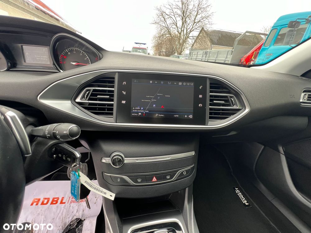 Peugeot 308 PureTech 130 EAT6 Stop & Start Active - 19