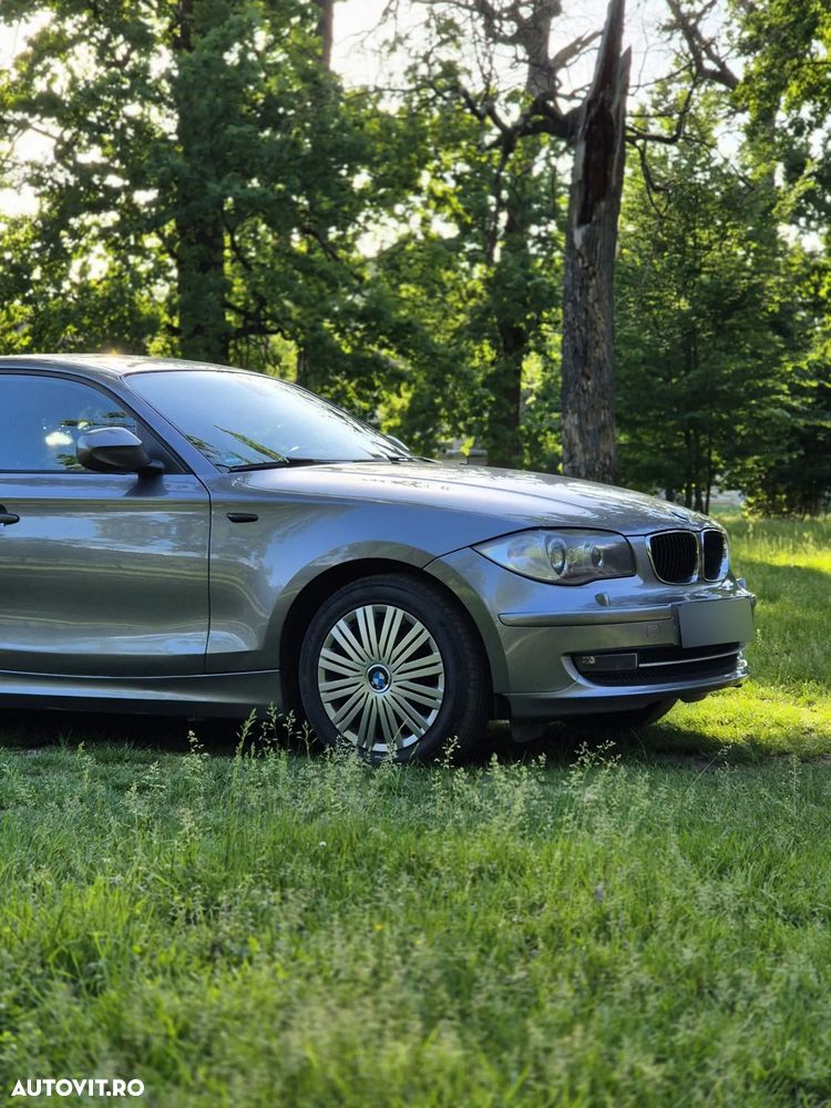 BMW 1 Series 2010 — imagine 3