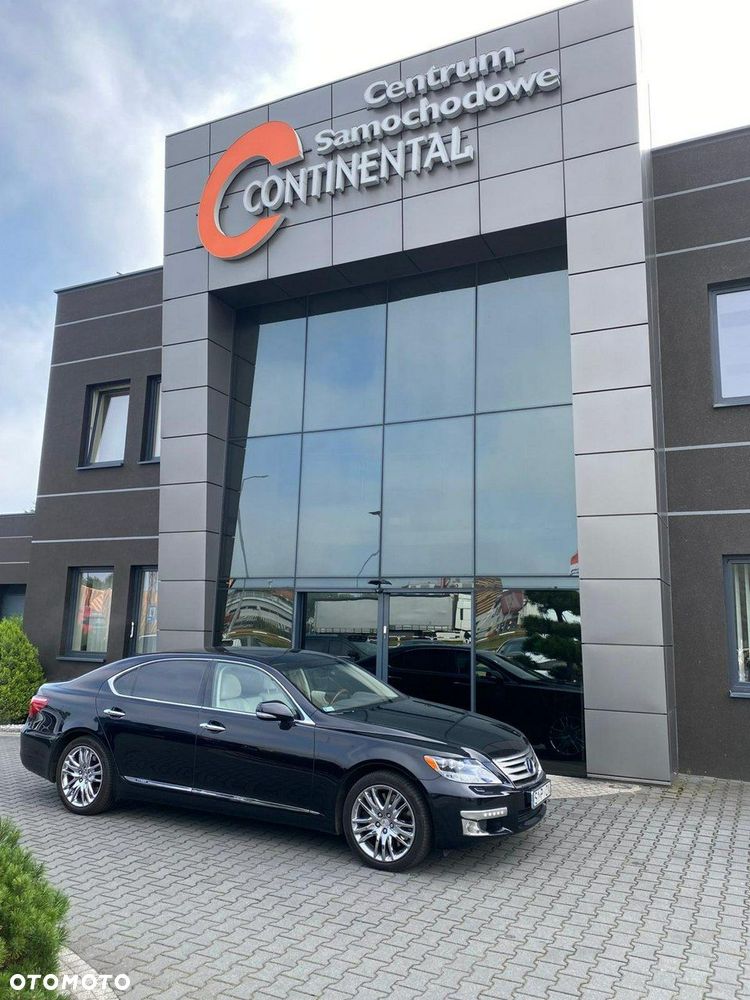 Lexus LS - 3