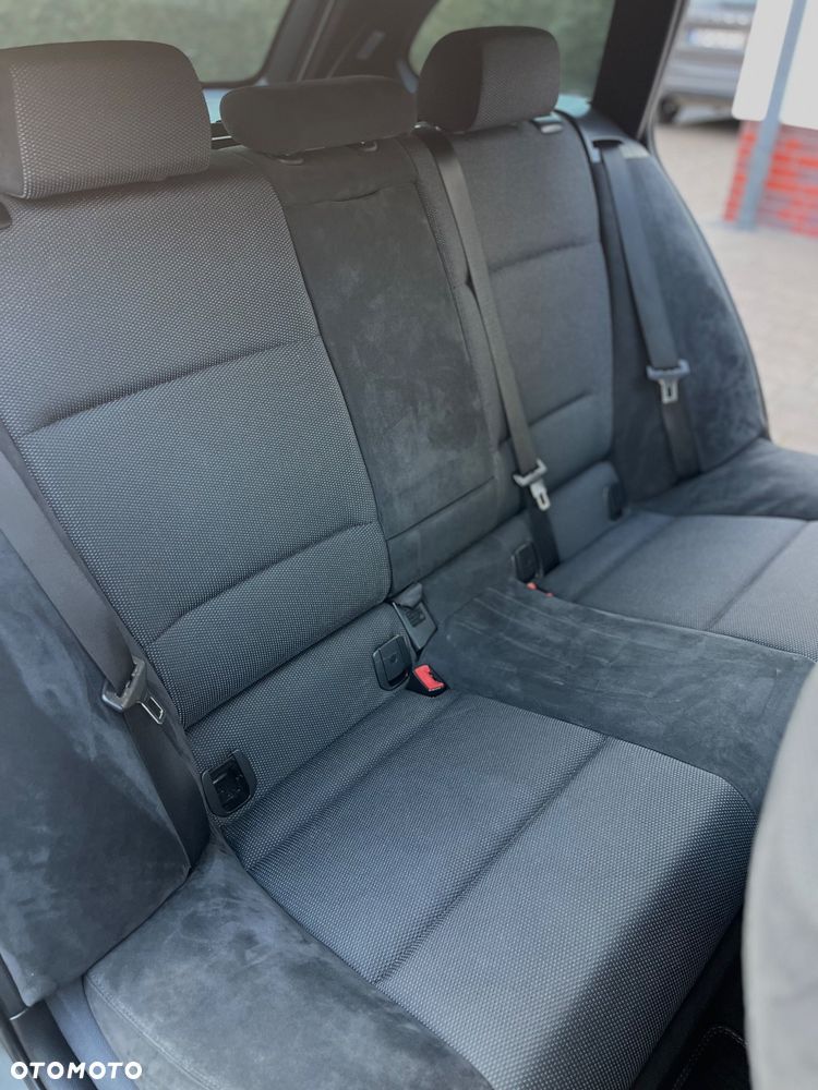 BMW Seria 3 320d xDrive - 22